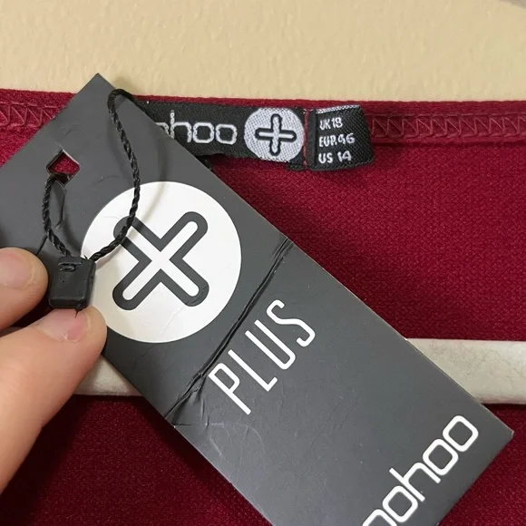 NWT Boohoo Dress - Picture 5 of 5